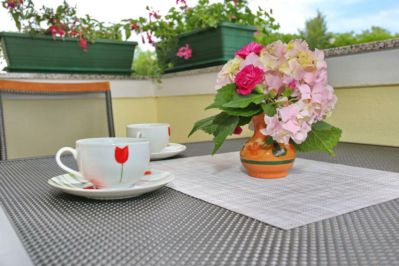 Apartments Romansa زاتون المظهر الخارجي الصورة
